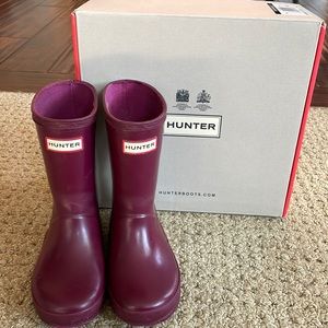 Hunter rain boots for Toddler girl. US size 9.